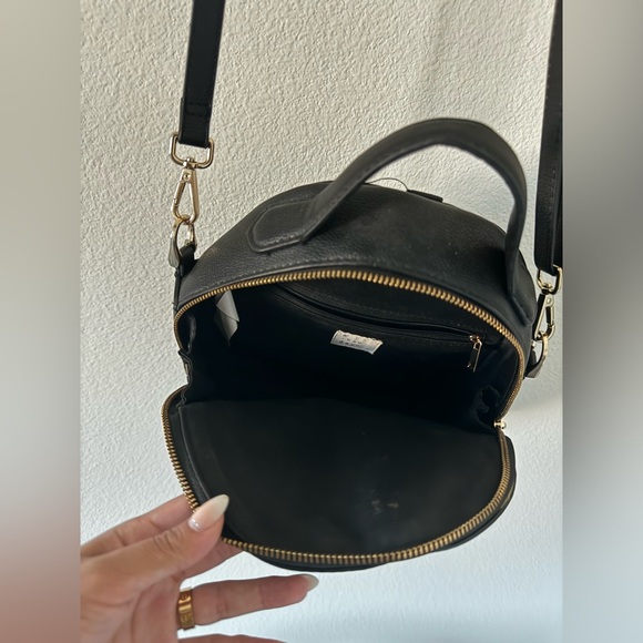 black backpack/ purse - Picture 7 of 9